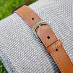 Picknickdecke L 150 X B 200cm WANDERLUST In Taupe-Weiß -Einrichtungsgeschäft butlers picknickdecke l 150 x b 200cm wanderlust in taupe weiss 4