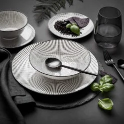 Schale Eckig 50ml DIM SUM In Schwarz-Weiß 16 Schale Eckig 50ml DIM SUM In Schwarz-Weiß -Einrichtungsgeschäft butlers schale eckig 50ml dim sum in schwarz weiss 6